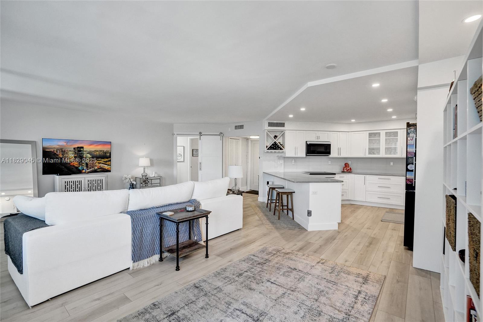 CLARIDGE CONDO - Residential Lease