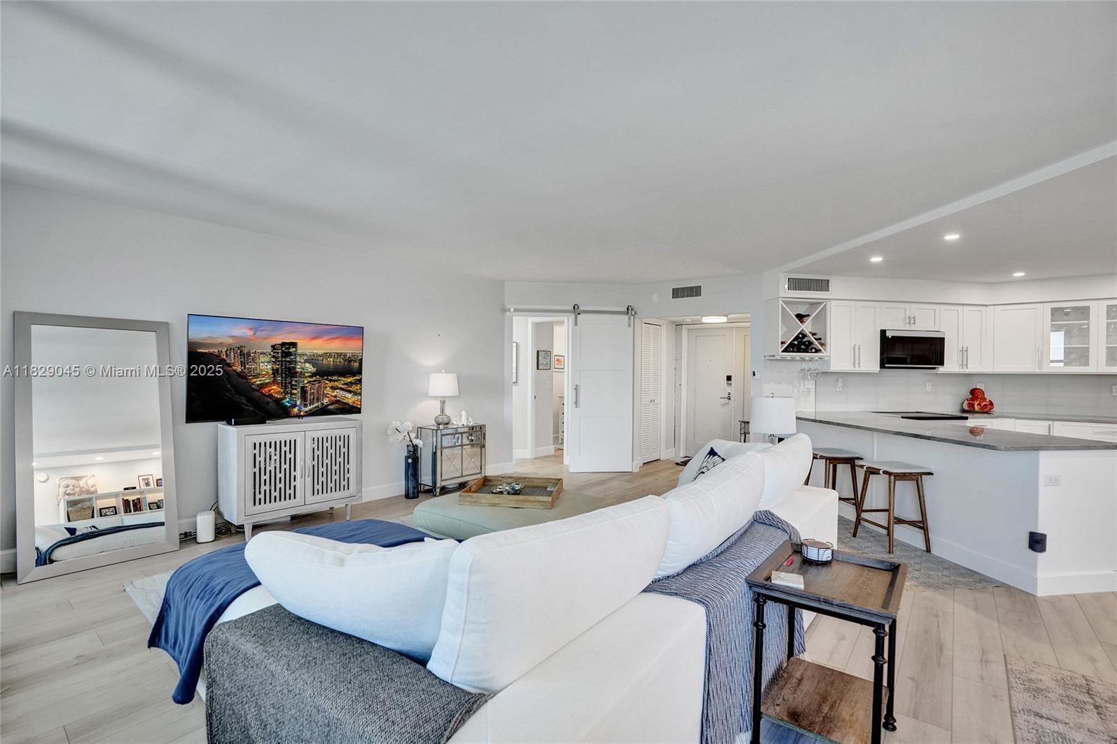 CLARIDGE CONDO - Residential Lease