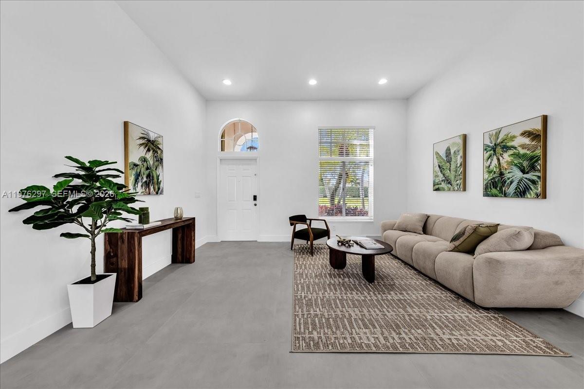 COCO LAKES - Residential