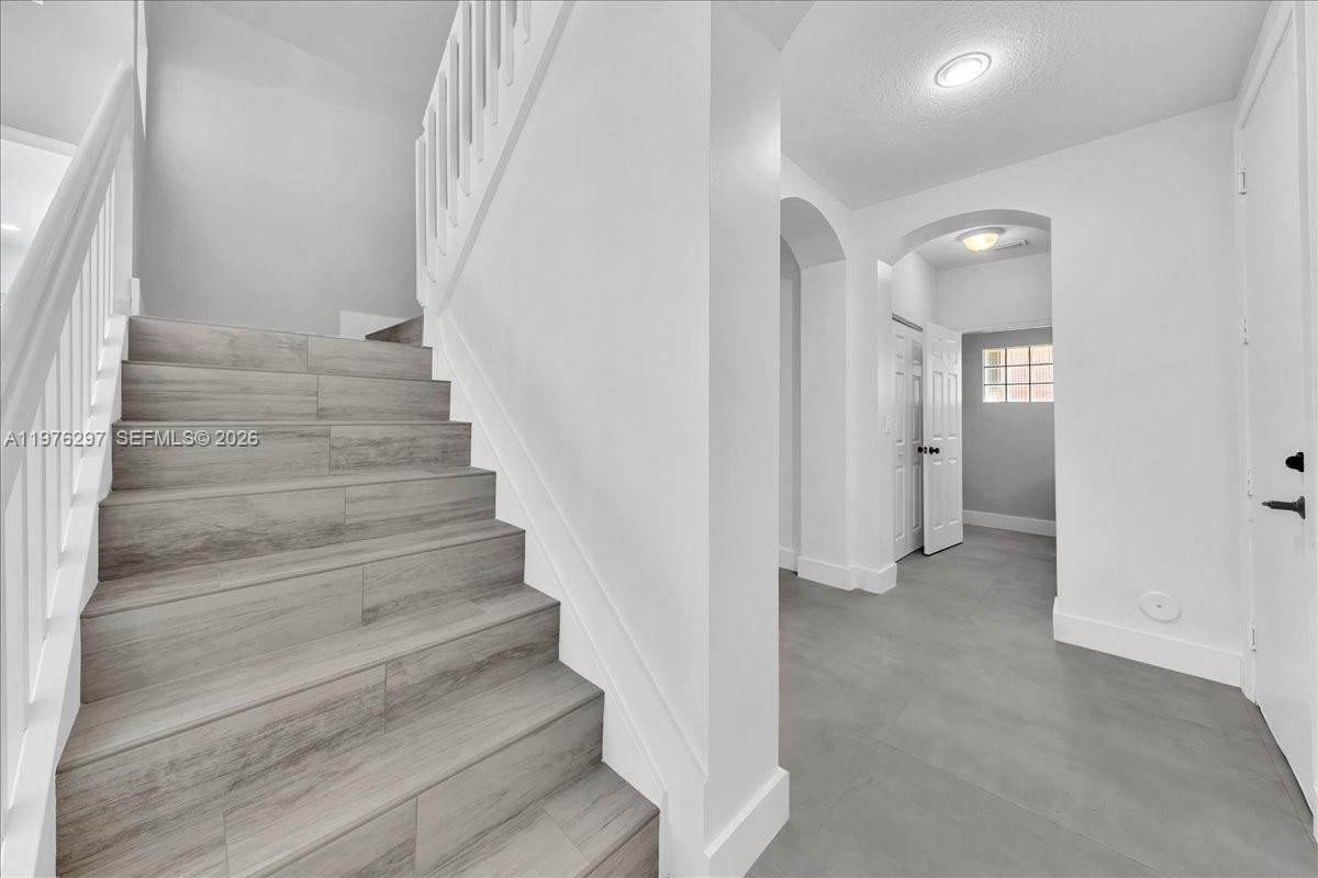 COCO LAKES - Residential