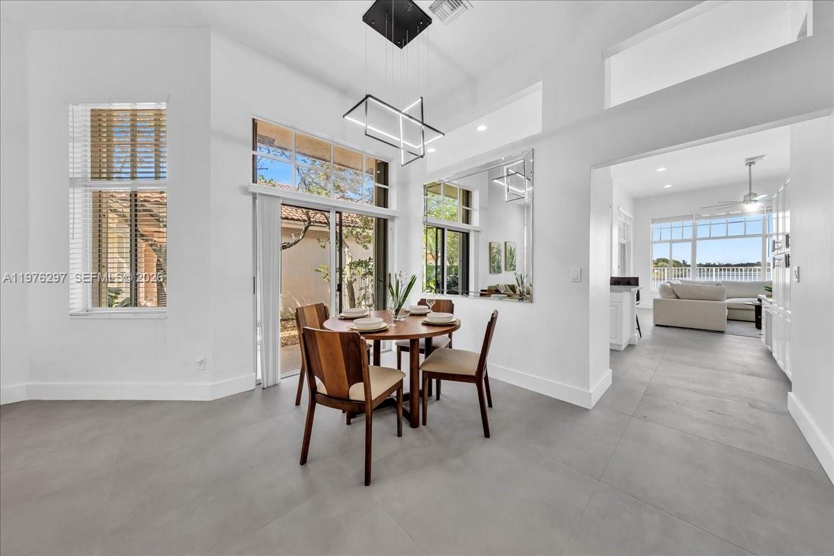 COCO LAKES - Residential