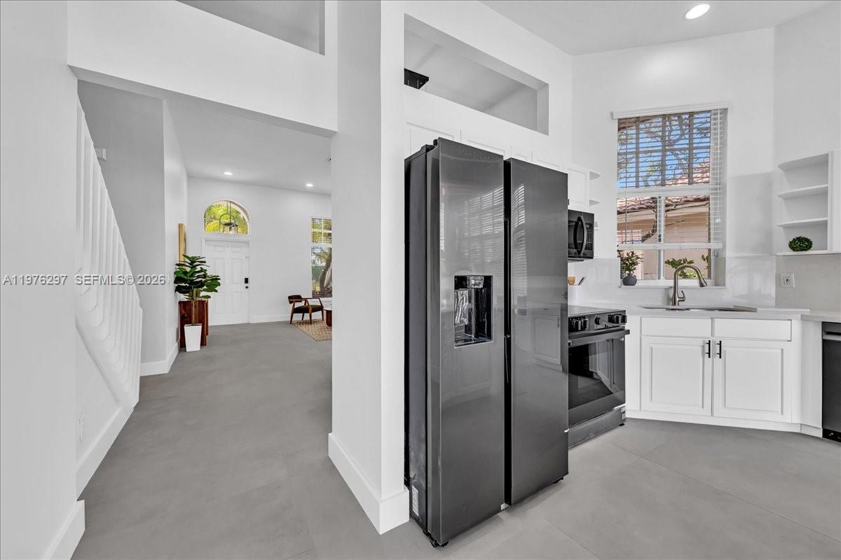 COCO LAKES - Residential