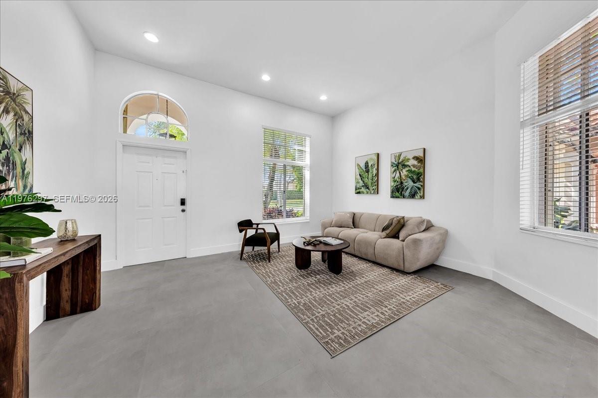 COCO LAKES - Residential