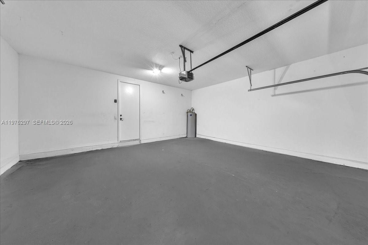 COCO LAKES - Residential