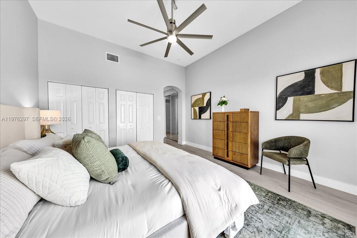 COCO LAKES - Residential