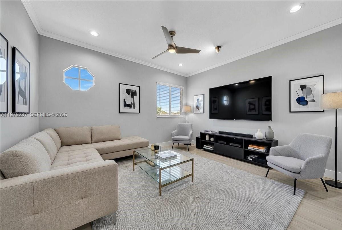 COCO LAKES - Residential