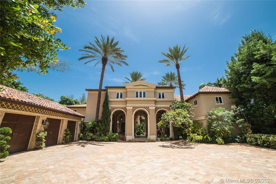 One of a kind estate on a 39,000 sq ft lot. Beautiful open courtyard. A recently renovated grand estate offering exquisite mahogany wood details, 25' fireplace, game room, 2 separate private guest houses, staff room, office, gourmet kitchen w/island, impressive large master suite, terraces, loggias, fountains, resort style pool, gazebo, summer kitchen, and outstanding grounds. 10 bedrooms, 10 bathrooms, 3 half baths. A total of 4 kitchens throughout the property. Excellent dockage for large 100ft+ yacht plus additional boat lift and jet ski lift. Equipped with natural gas generator to power the complete home. Luxury abounds throughout this extraordinary waterfront estate. Impressive views to the historical founainebleau hotel. No neighbors to your left side.