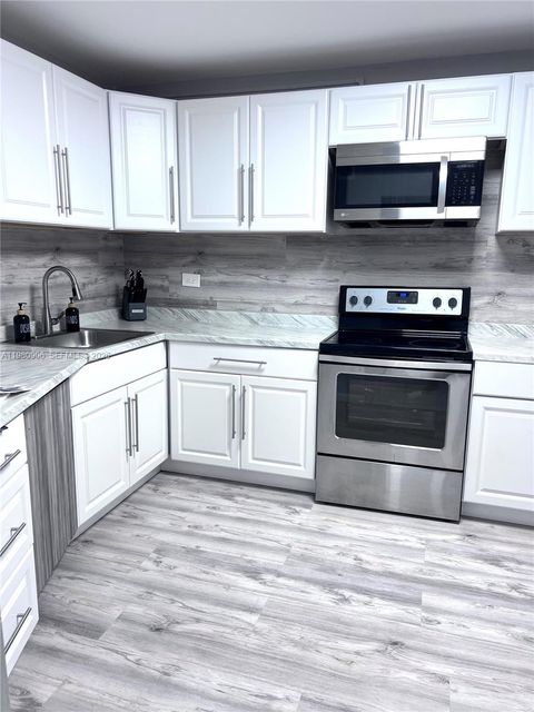 1670 NE 191st St 403-3 Miami FL 33179