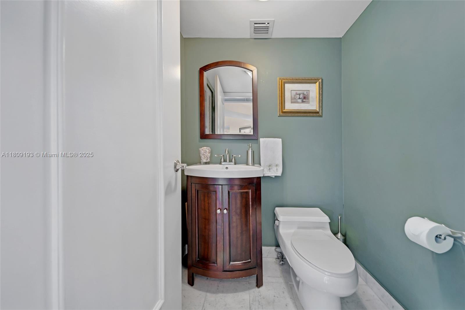 OCEANIA II CONDO - Residential