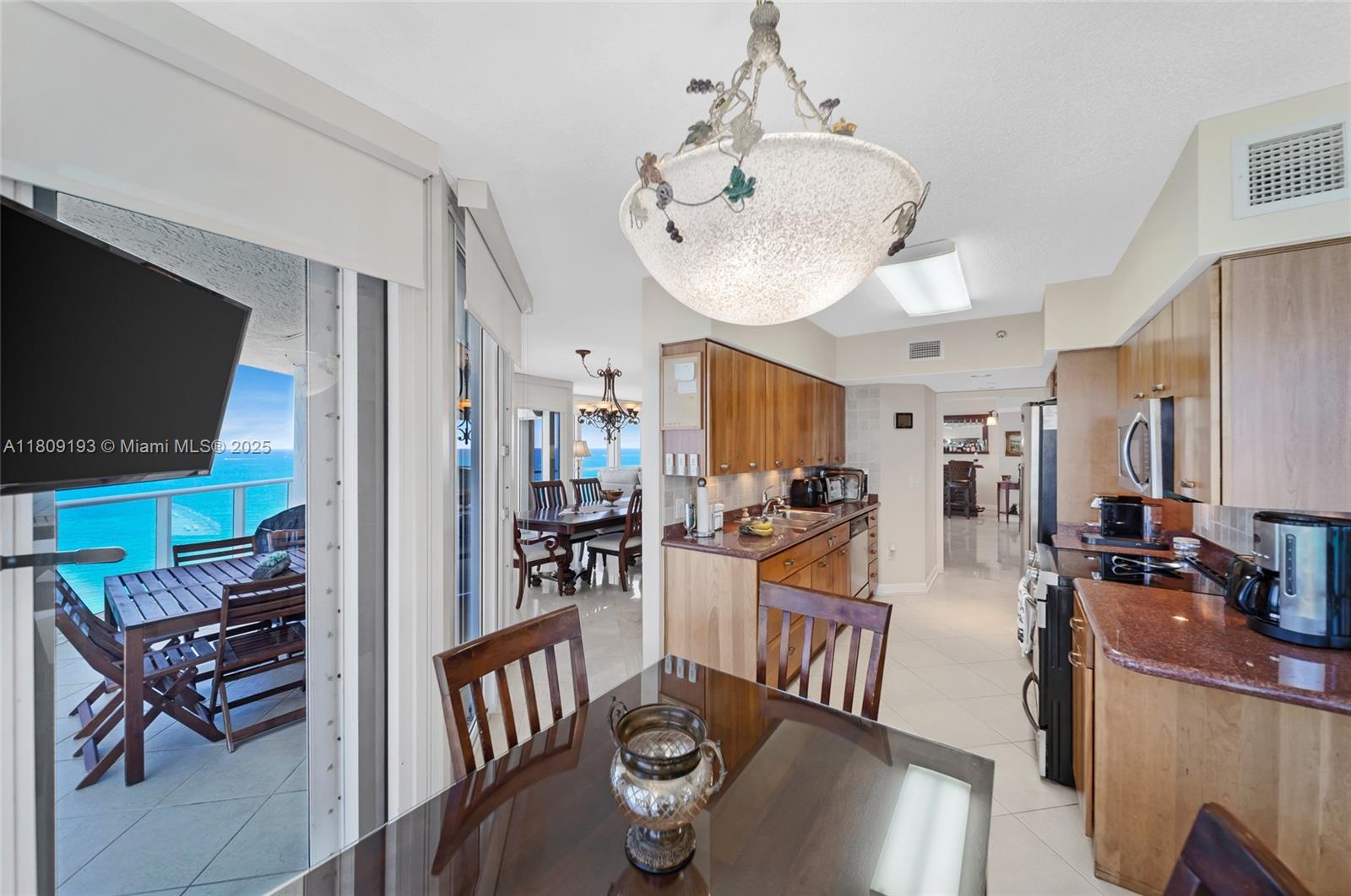 OCEANIA II CONDO - Residential