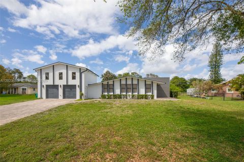 Photo of 17101 SW 48th St, Southwest Ranches, FL 33331 (MLS # A12023665)