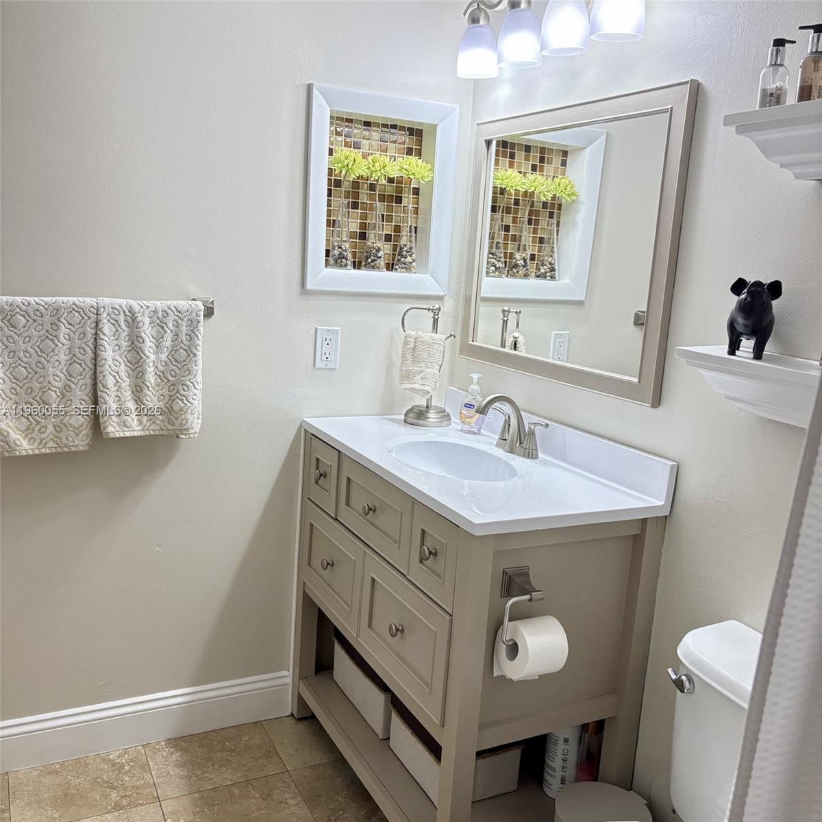 RACQUET CLUB APARTMENTS A - Residential