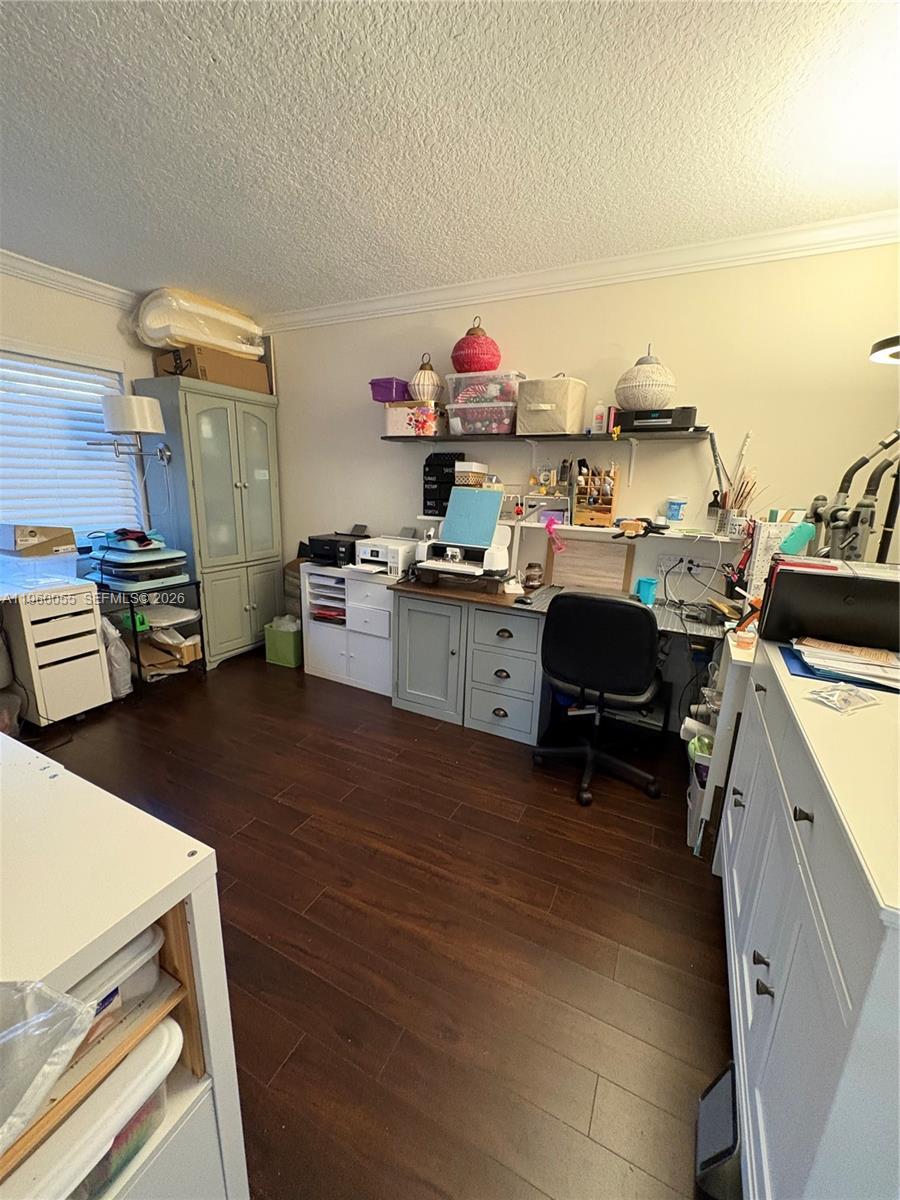 RACQUET CLUB APARTMENTS A - Residential