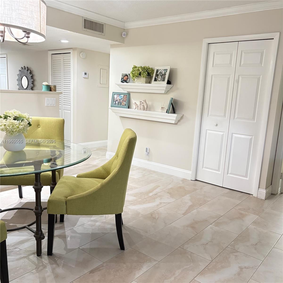 RACQUET CLUB APARTMENTS A - Residential