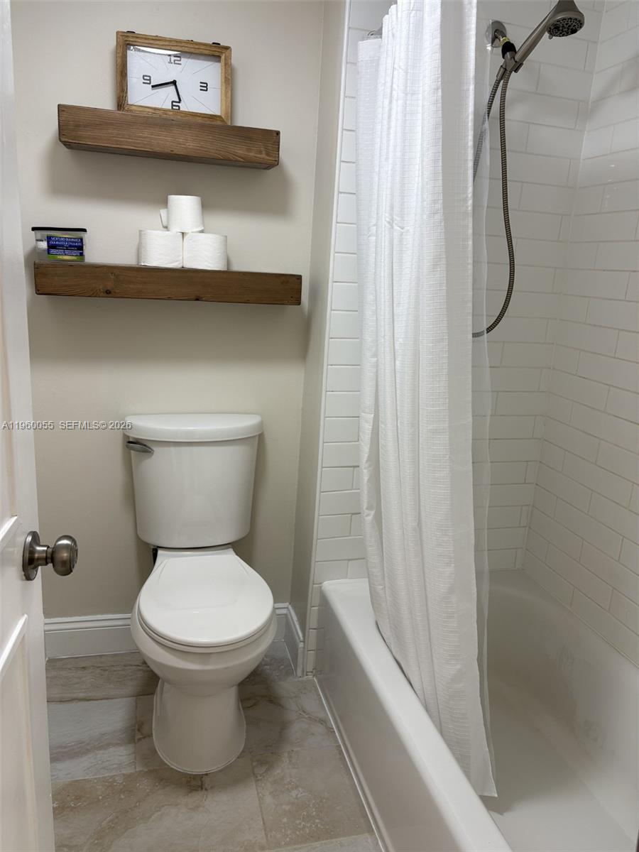 RACQUET CLUB APARTMENTS A - Residential