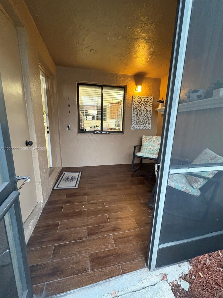 RACQUET CLUB APARTMENTS A - Residential