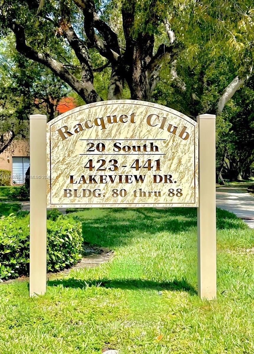 RACQUET CLUB APARTMENTS A - Residential