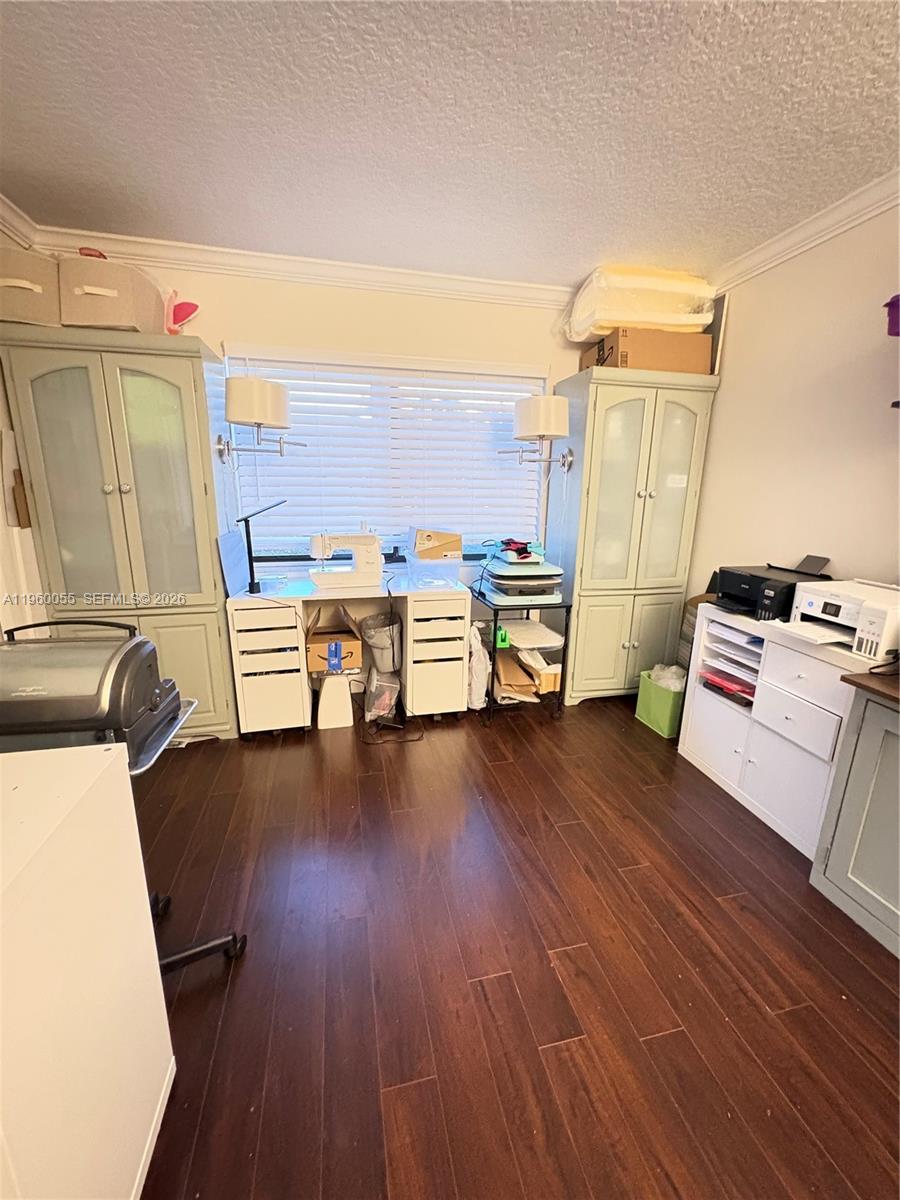 RACQUET CLUB APARTMENTS A - Residential