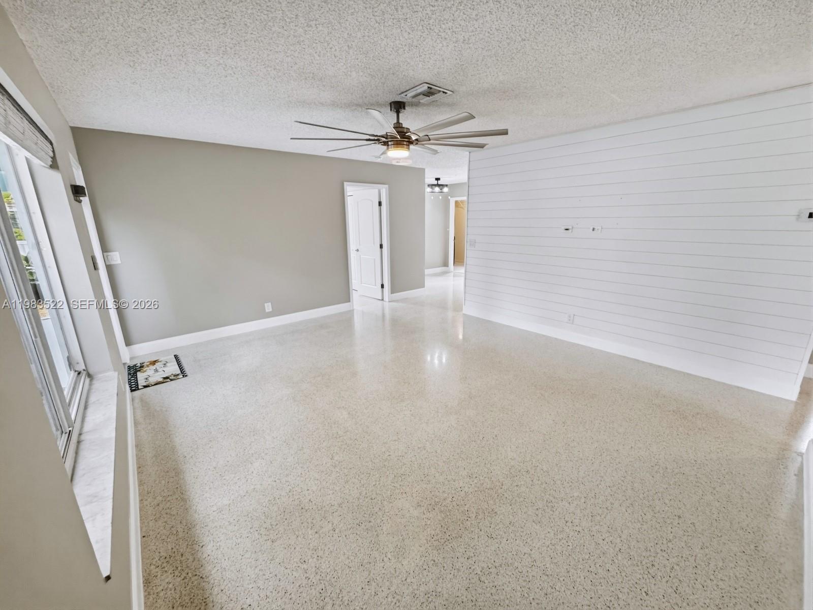 ROYAL PALM ACRES - Residential