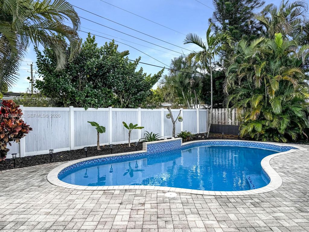 Photo of 1772 NW 39th St, Oakland Park, FL 33309 (MLS # A11983522)