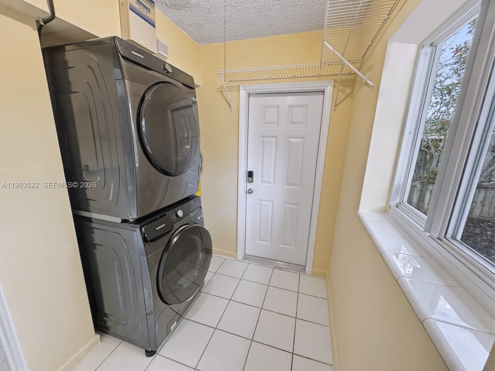 ROYAL PALM ACRES - Residential