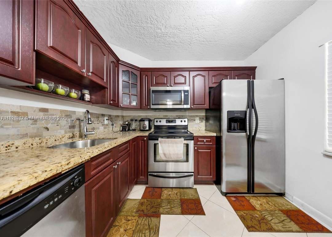 SOMERSET CONDOMINIUMS - Residential