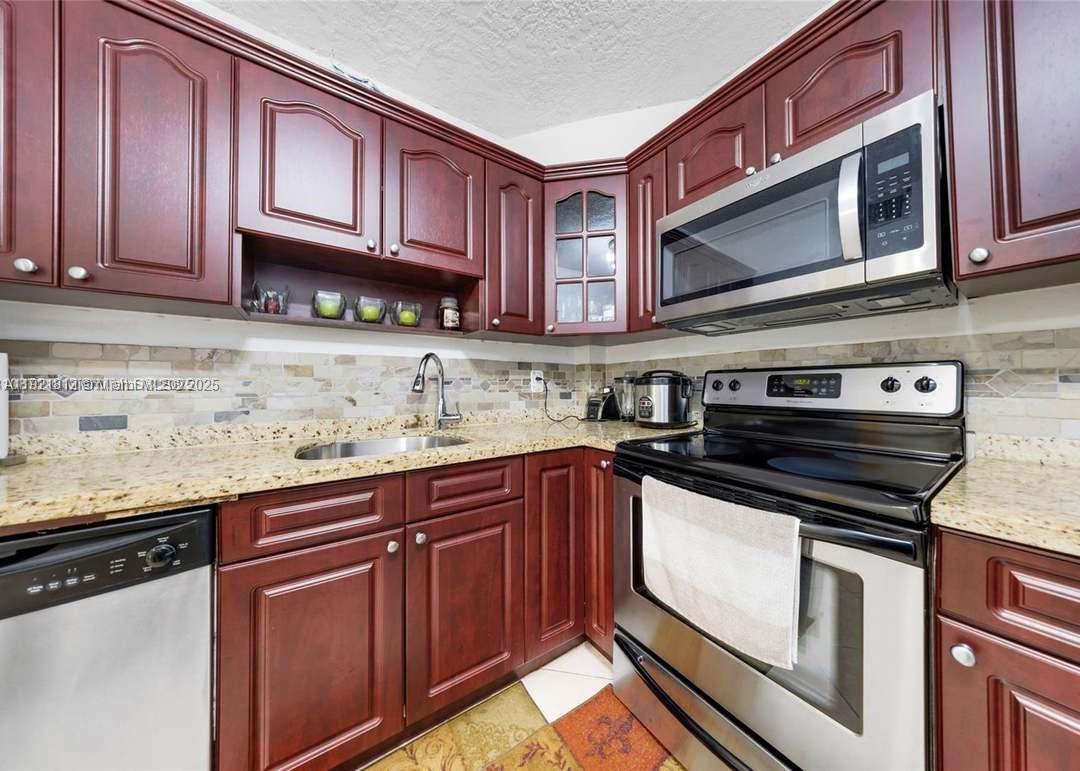 SOMERSET CONDOMINIUMS - Residential