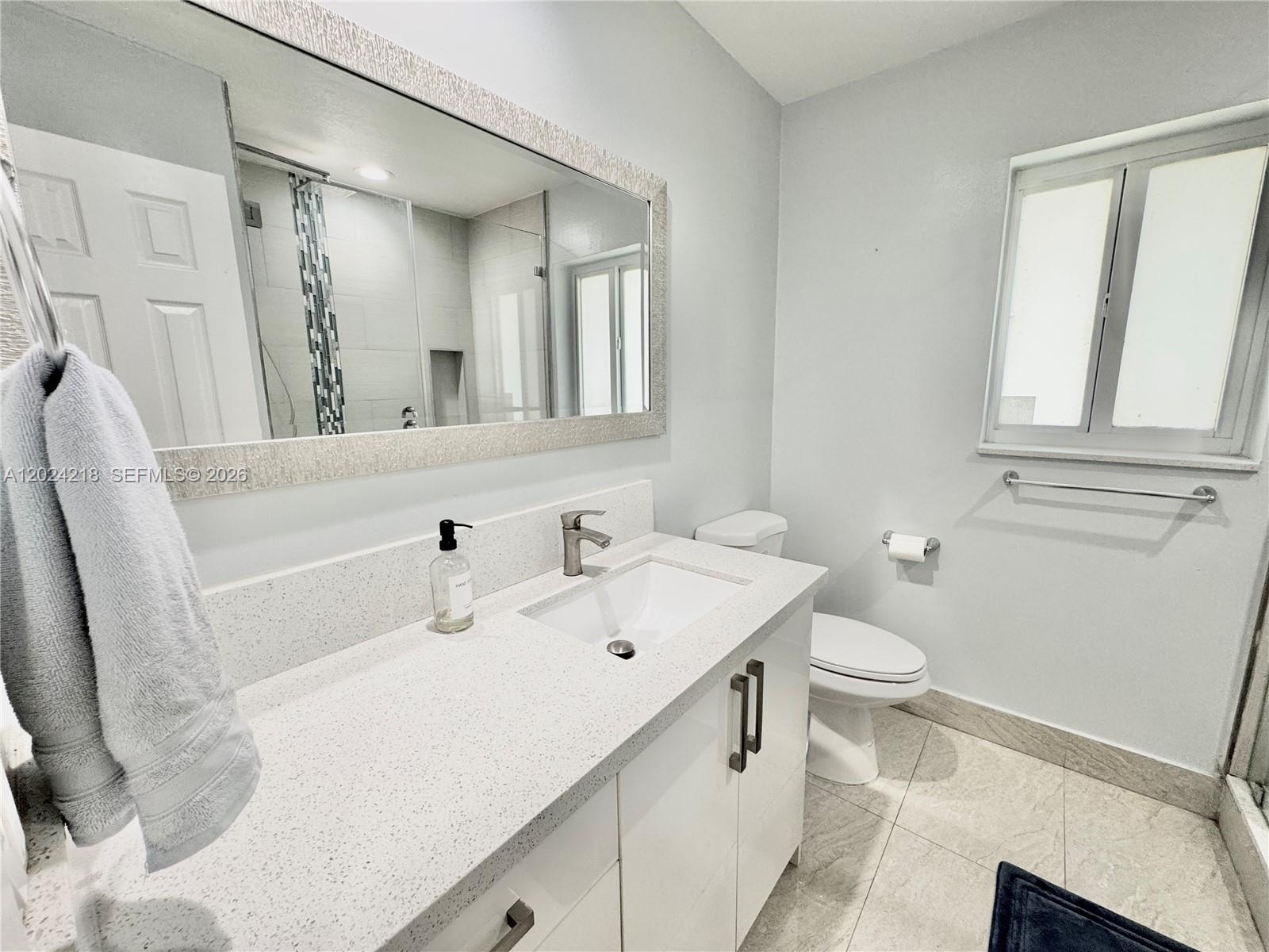 SUNRISE GOLF VILLAGE SEC - Residential Lease