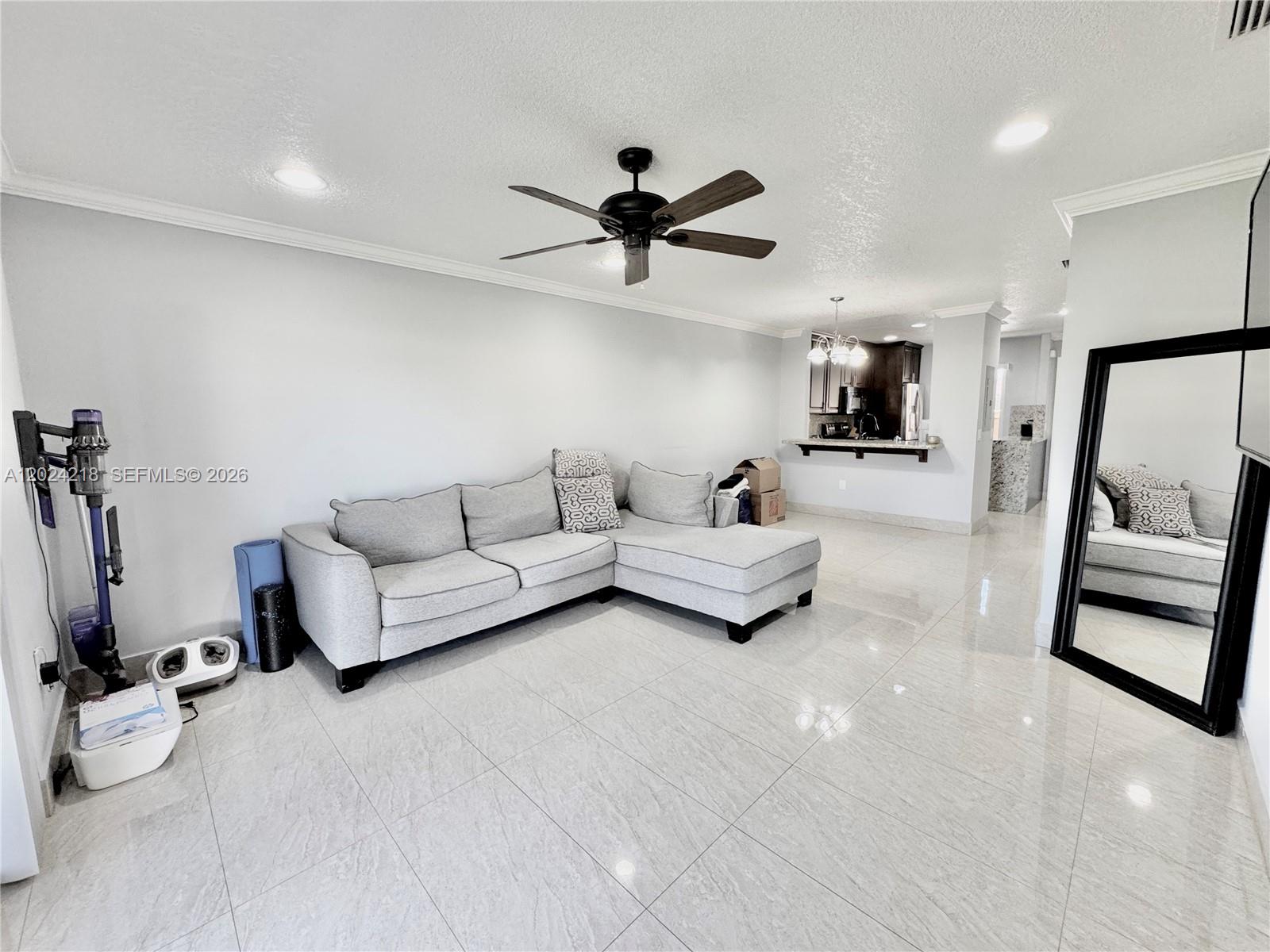 SUNRISE GOLF VILLAGE SEC - Residential Lease