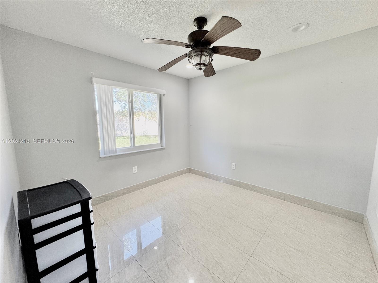 SUNRISE GOLF VILLAGE SEC - Residential Lease