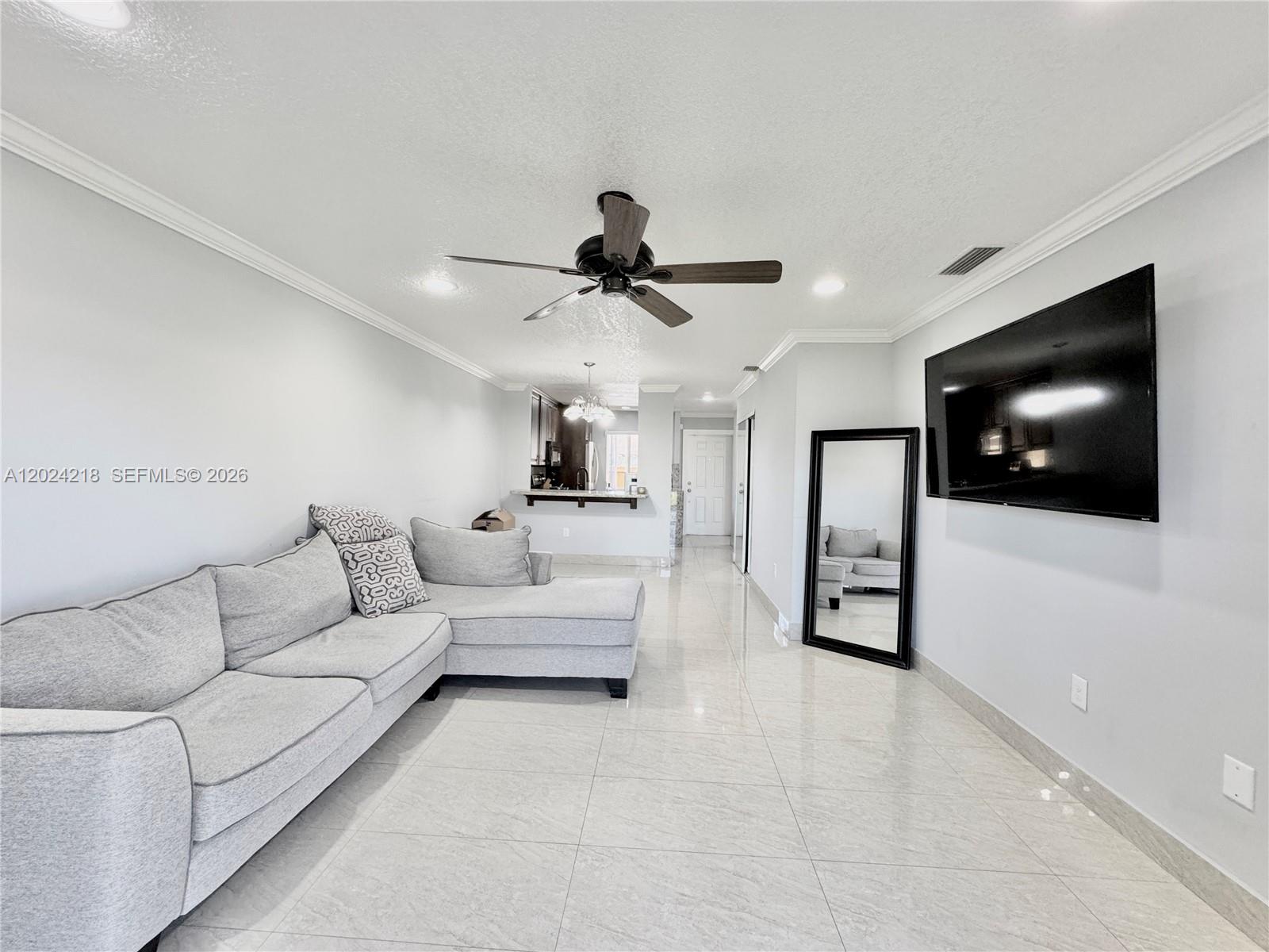 SUNRISE GOLF VILLAGE SEC - Residential Lease