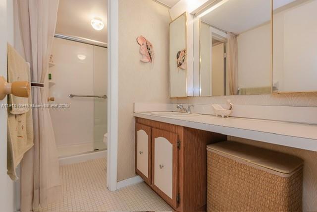 PALM-EAST GARDENS CONDO - Residential