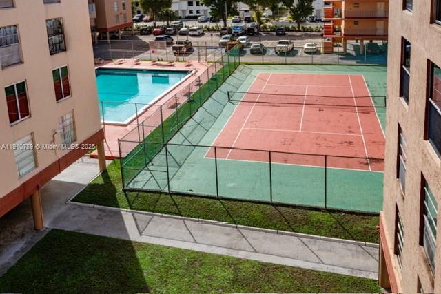 PALM-EAST GARDENS CONDO - Residential