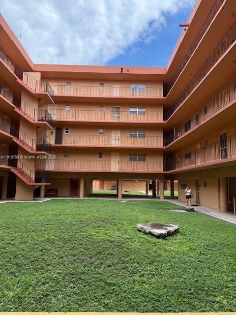 PALM-EAST GARDENS CONDO - Residential