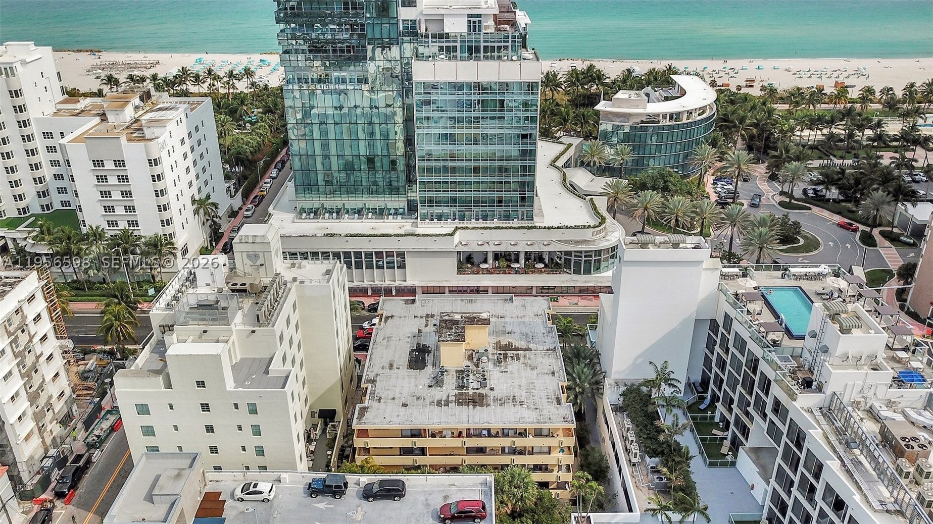 2924 Collins Avenue 501