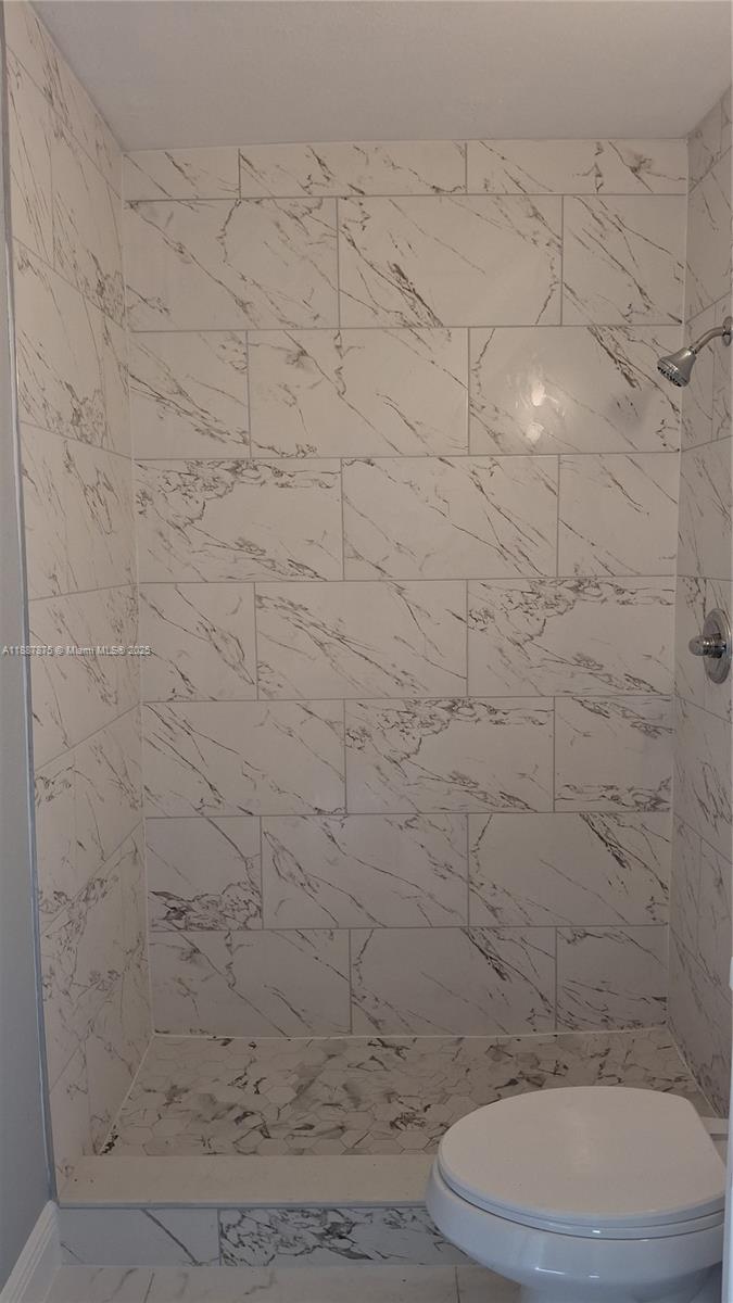 HIALEAH 14 ADDN - Residential Lease