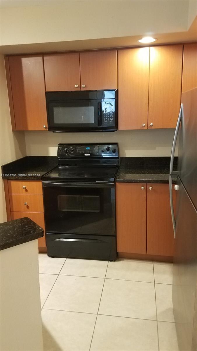 CORAL KEY CONDO - Residential