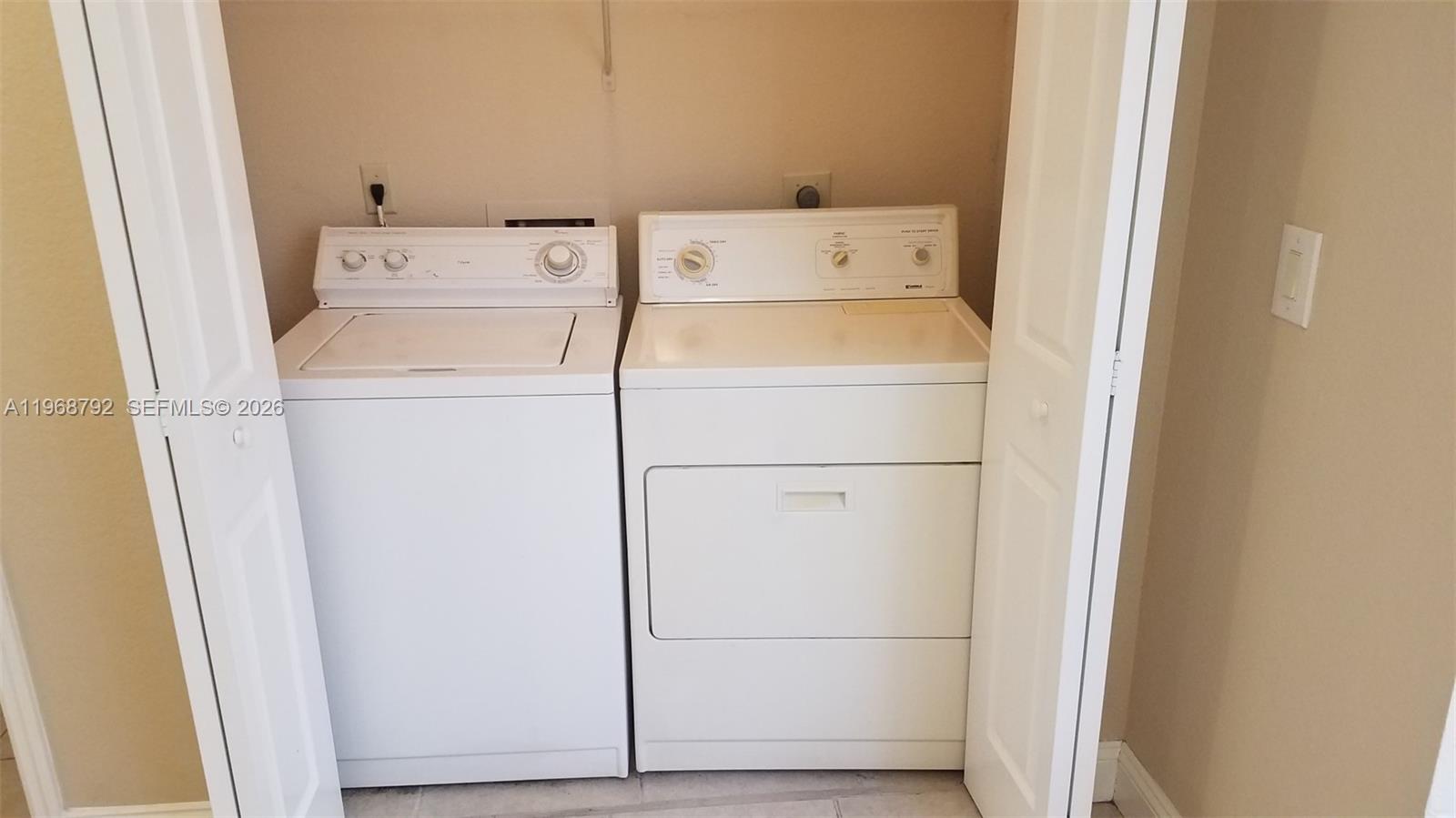 CORAL KEY CONDO - Residential