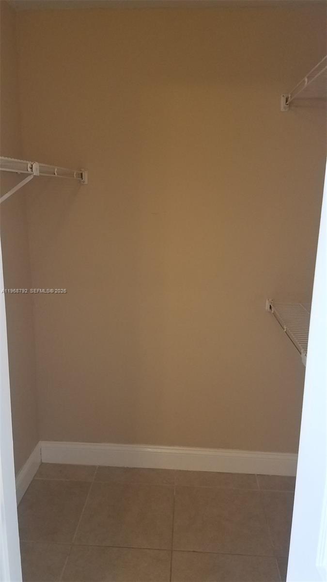 CORAL KEY CONDO - Residential