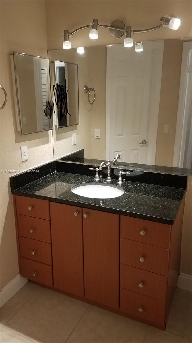 CORAL KEY CONDO - Residential