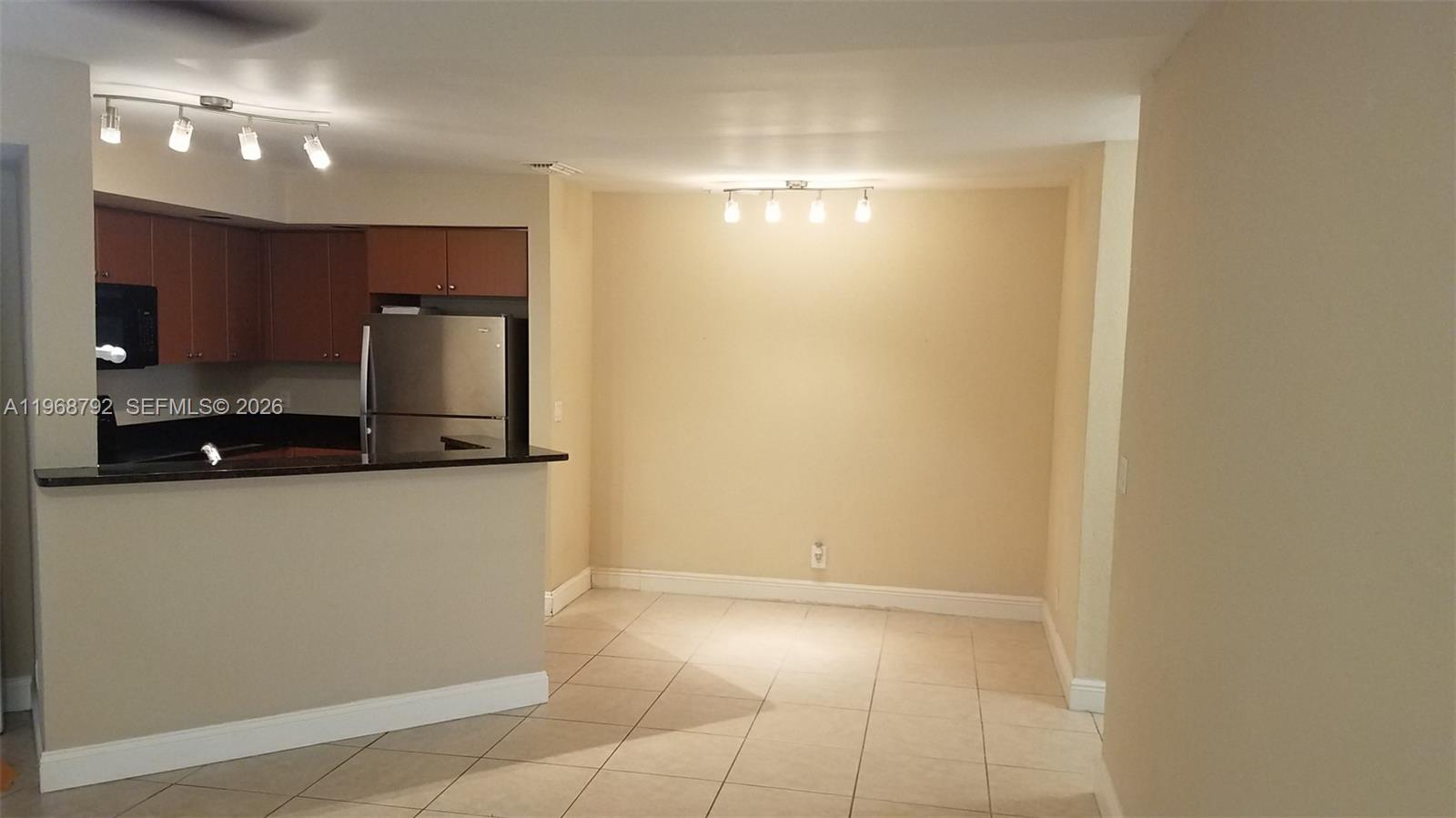 CORAL KEY CONDO - Residential