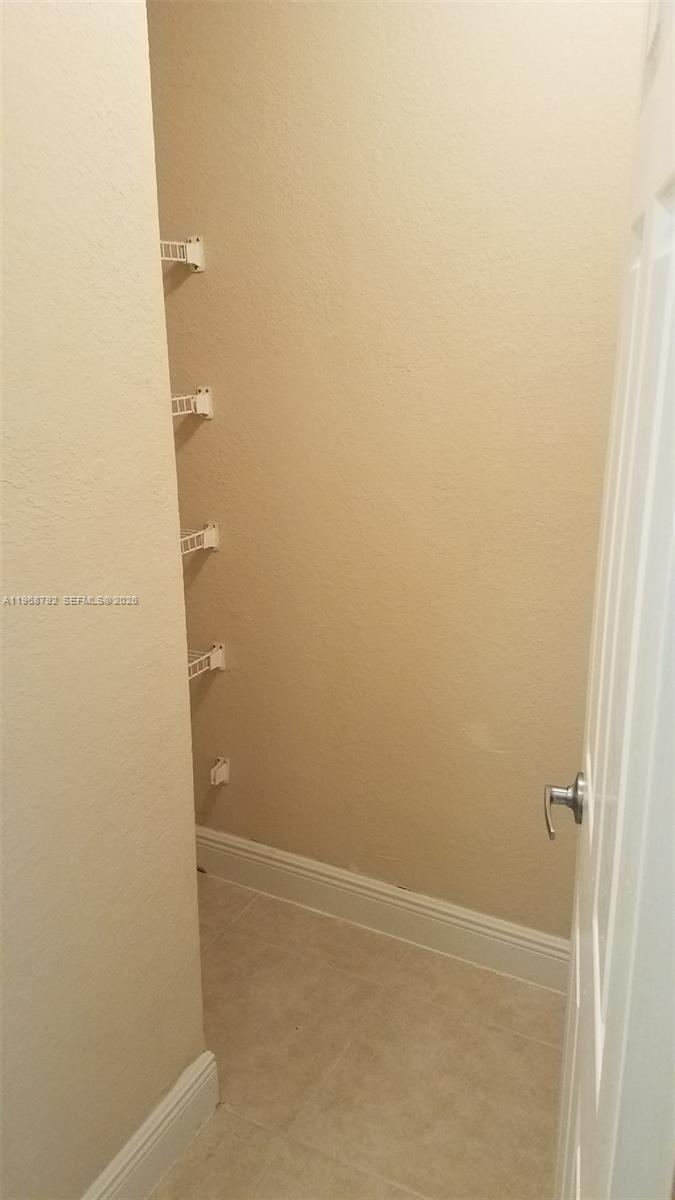 CORAL KEY CONDO - Residential