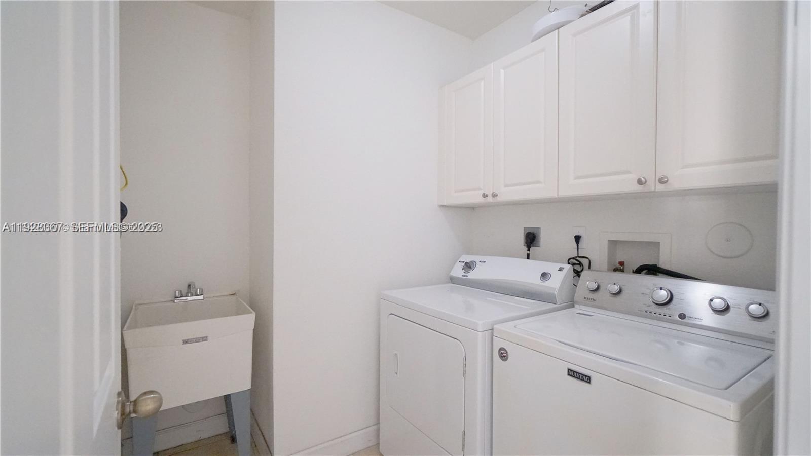 CUTLER CAY - Residential Lease