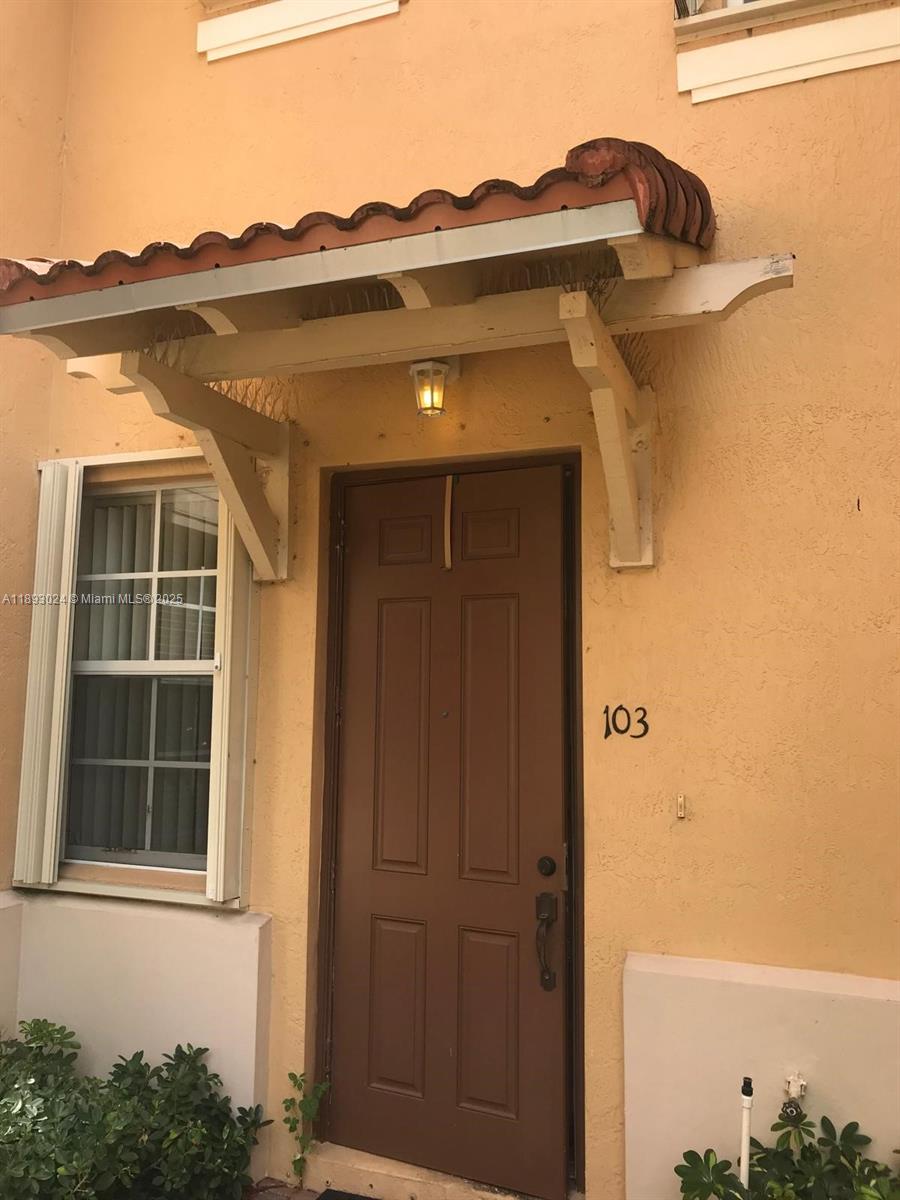 VILLAS AT CARMEL CONDO NO - Residential