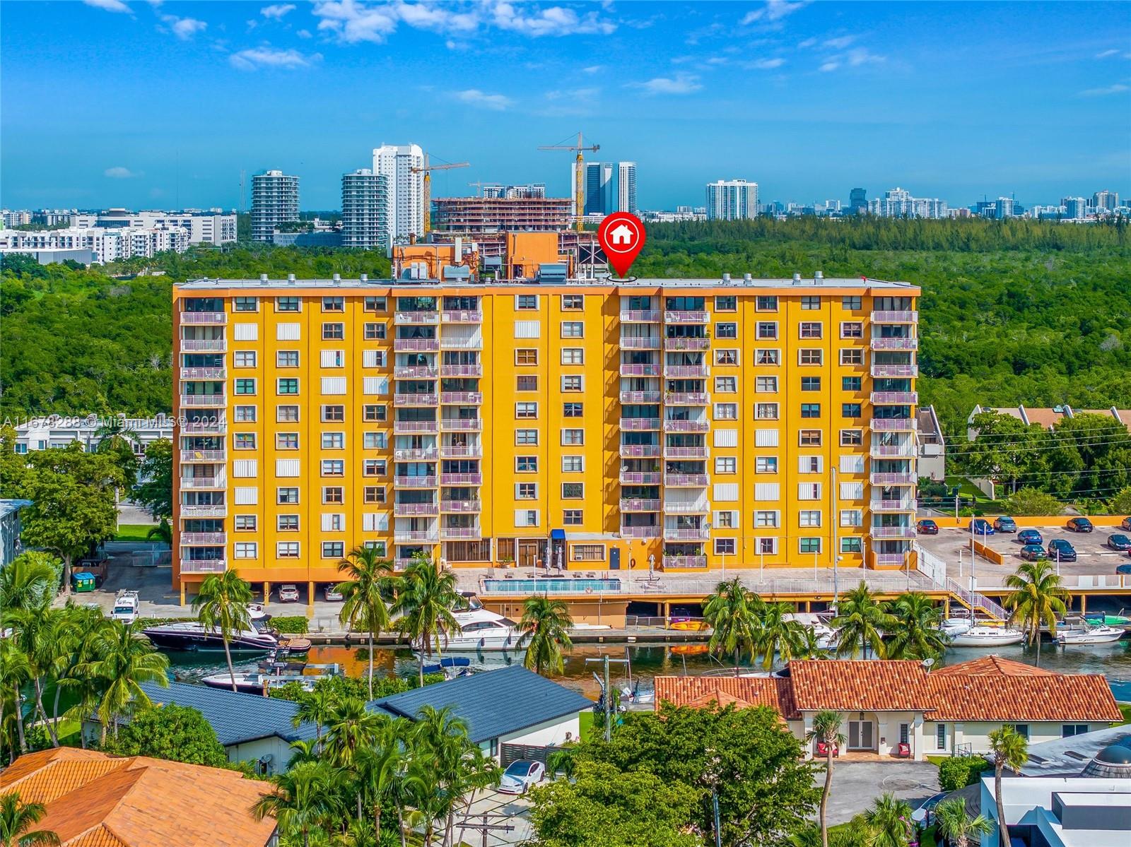 WATERSIDE TOWERS CONDO - Residential