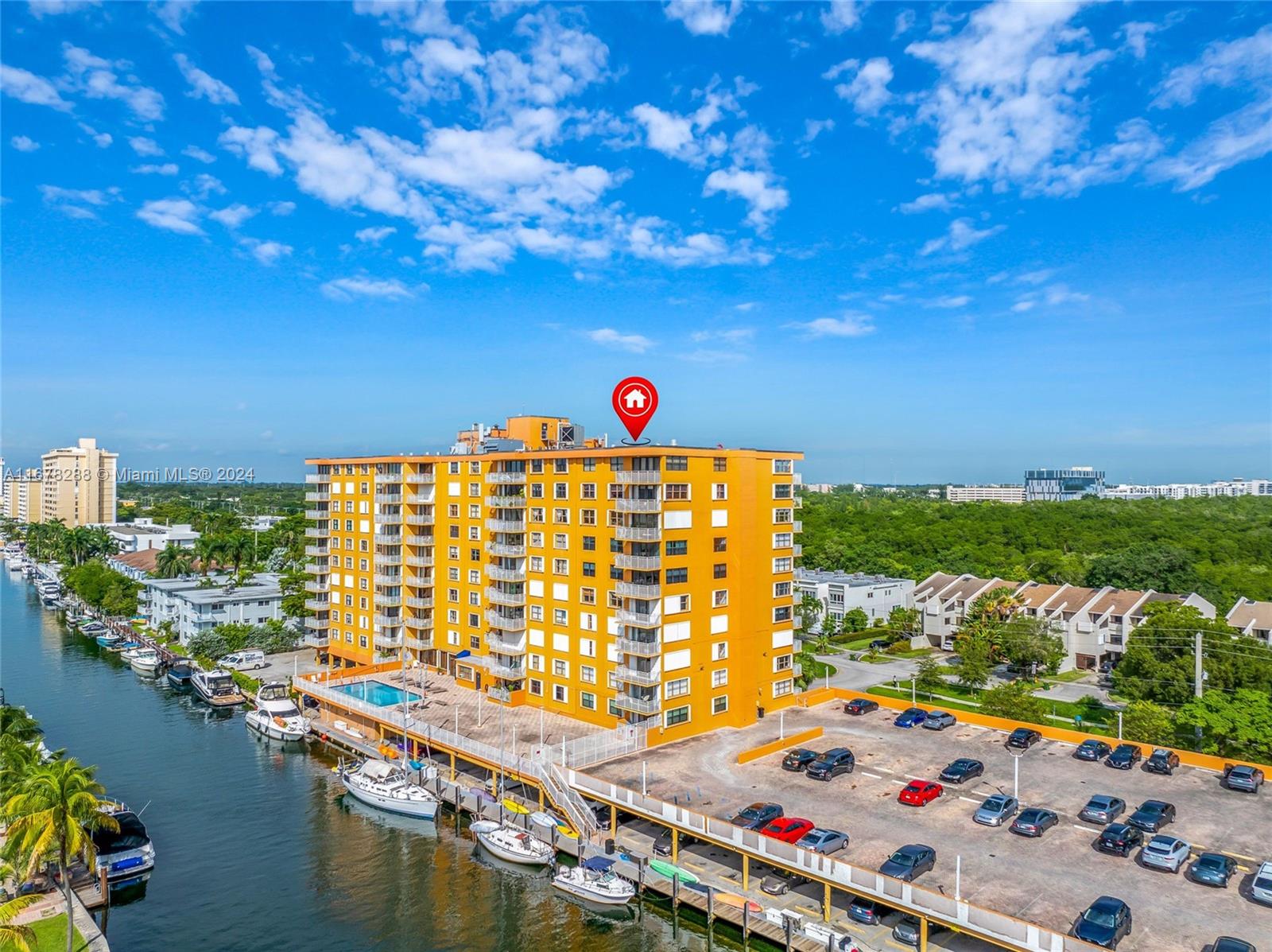 WATERSIDE TOWERS CONDO - Residential