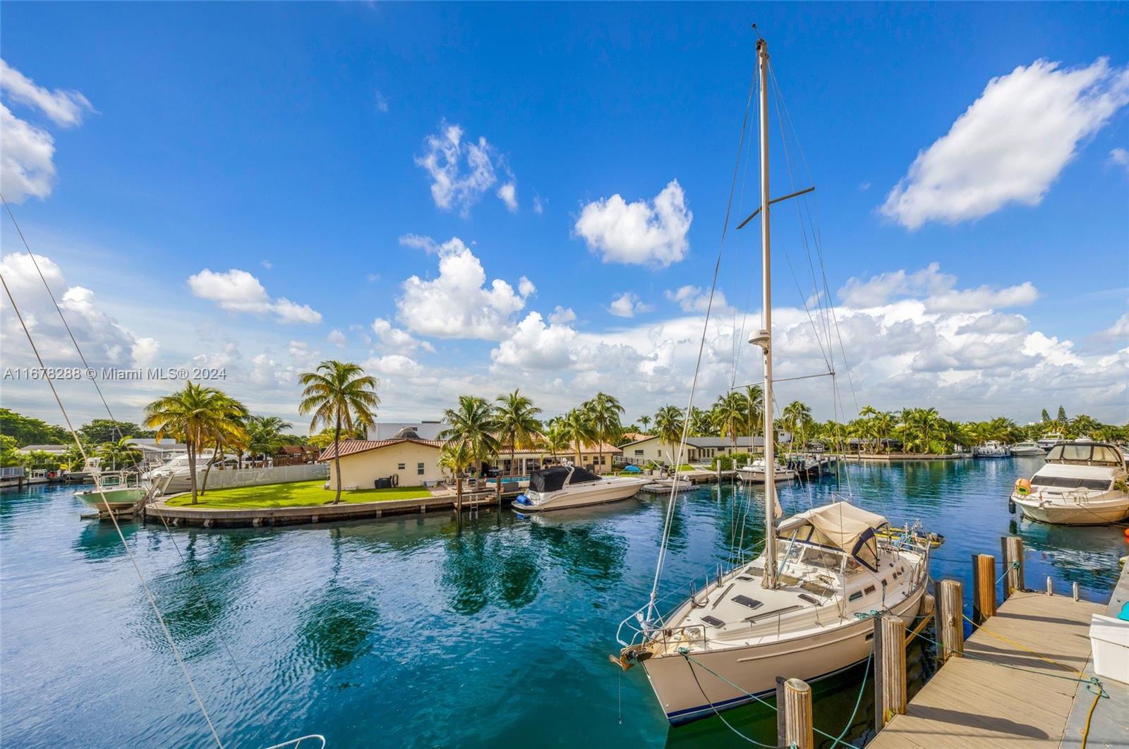 WATERSIDE TOWERS CONDO - Residential