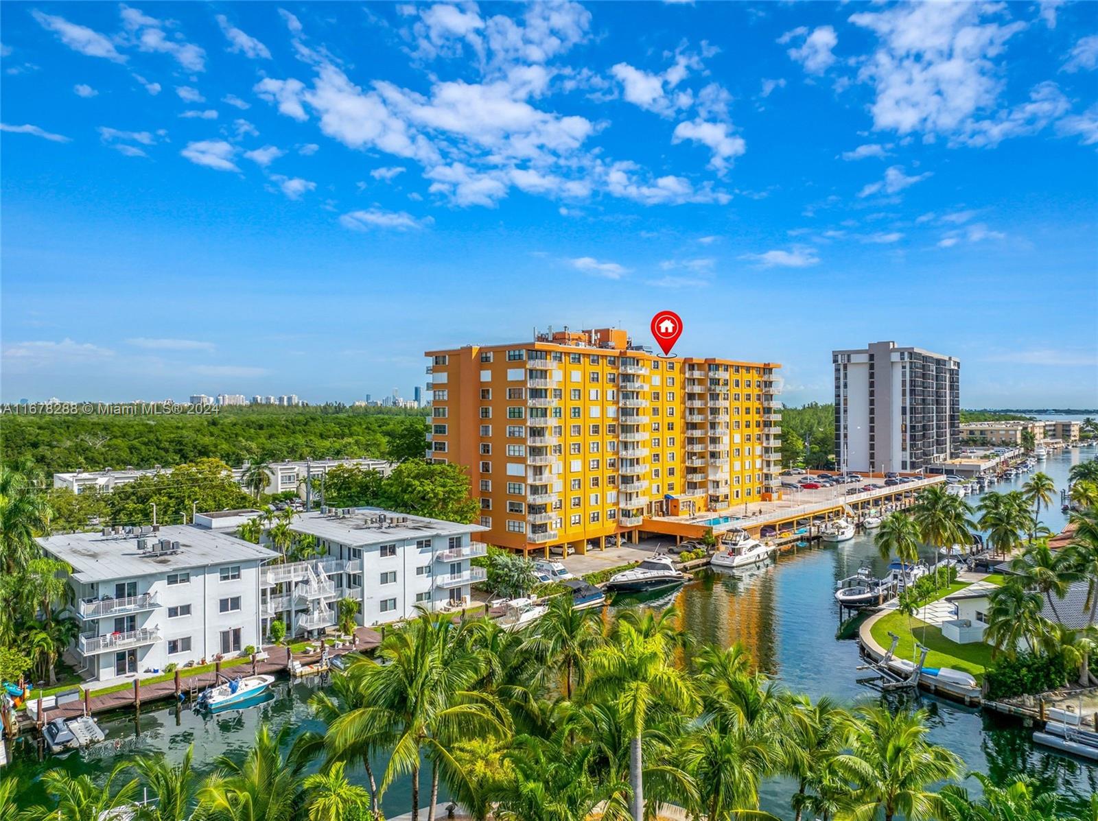WATERSIDE TOWERS CONDO - Residential