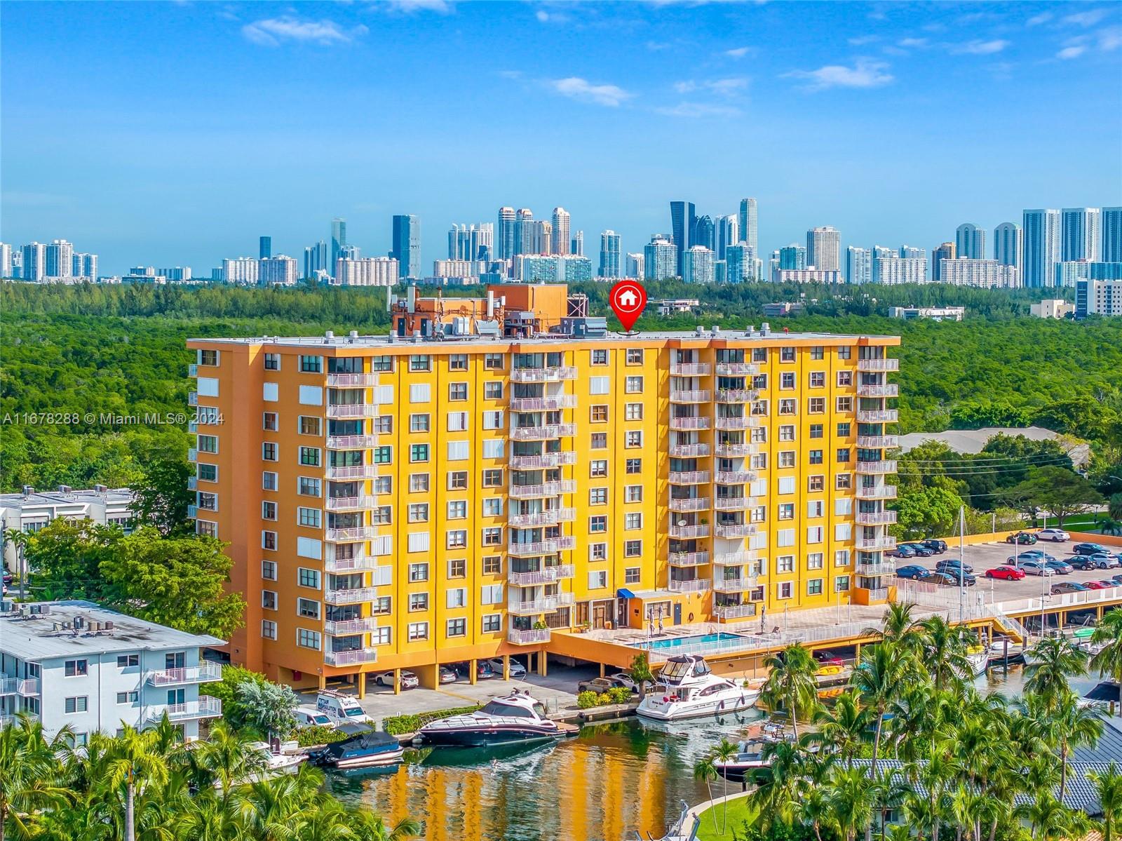 WATERSIDE TOWERS CONDO - Residential