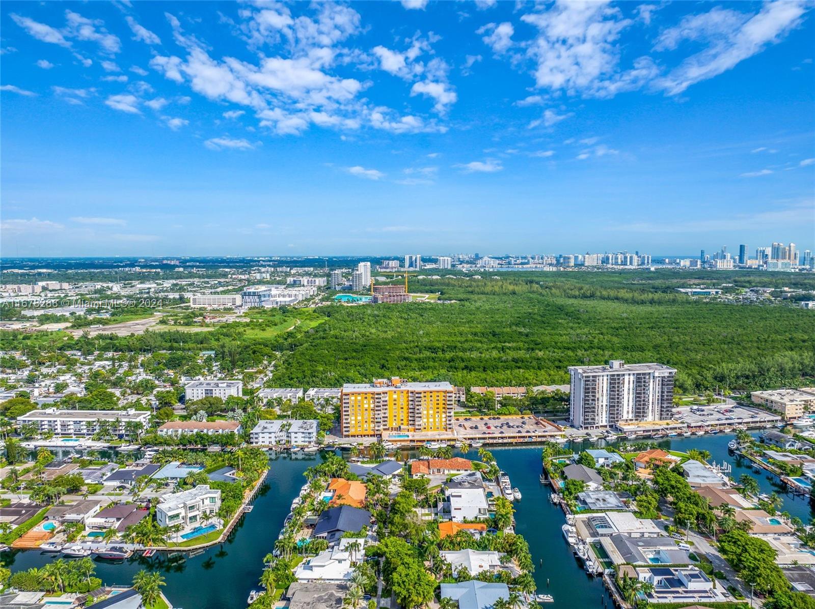 WATERSIDE TOWERS CONDO - Residential